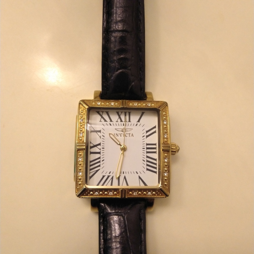 Ladies Invicta watch needs battery